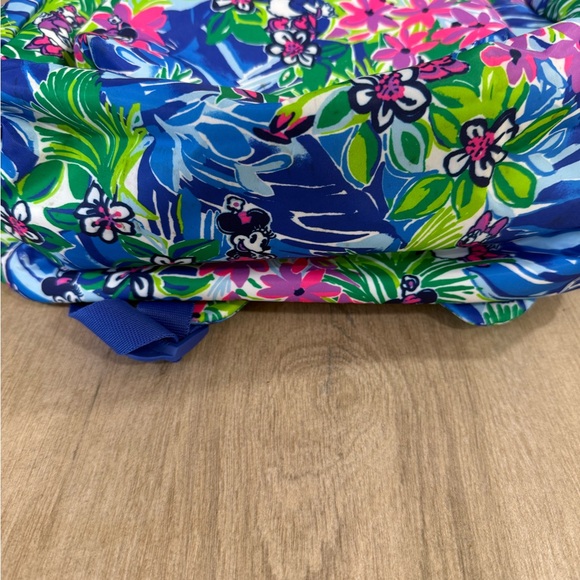 EUC Lilly Pulitzer x Disney Minnie Daisy Floral Backpack - Picture 7 of 13